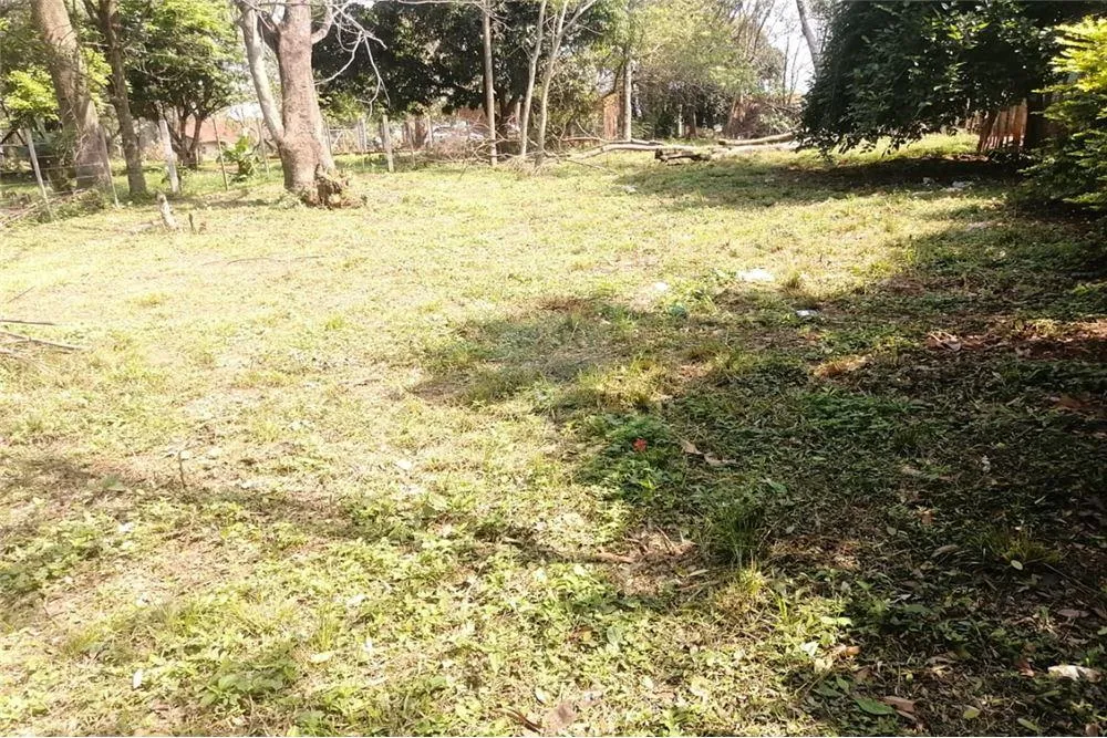 Vendo terreno amplio en en barrio San Isidro, etapa 8: superficie de terreno 856 m2 — foto 3