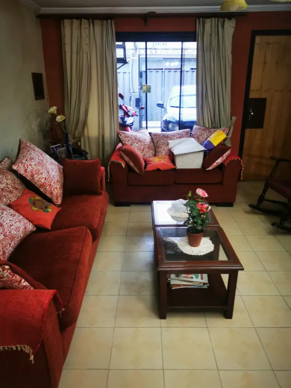 Vendo B° Los Laureles Duplex y Departamento — foto 2