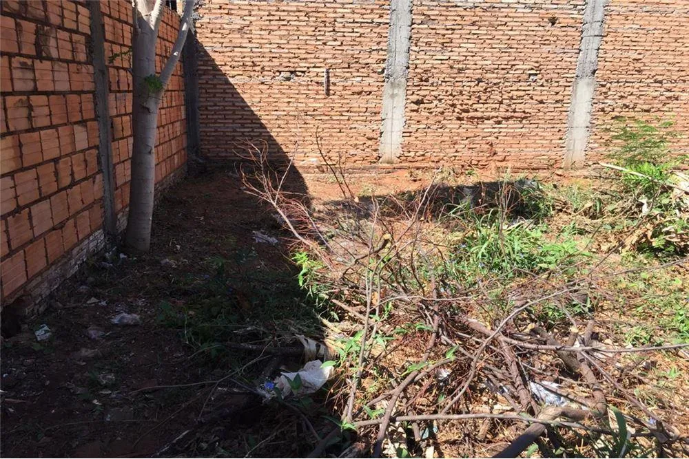 VENDO TERRENO DE 844 M2, CON CONSTRUCCION A TERMINAR EN SAN LORENZO — foto 2