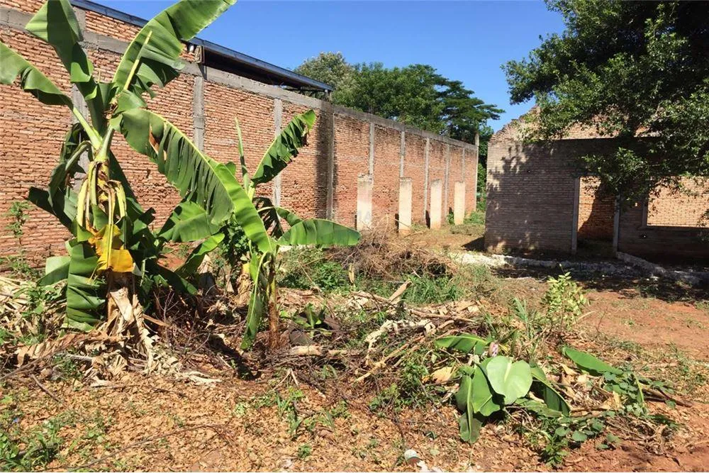 VENDO TERRENO DE 844 M2, CON CONSTRUCCION A TERMINAR EN SAN LORENZO — foto 3