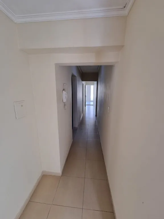 VENDO HERMOSA AMPLIA CASA ZONA CLUB CERRO CORÁ DE LAMBARÉ — foto 3