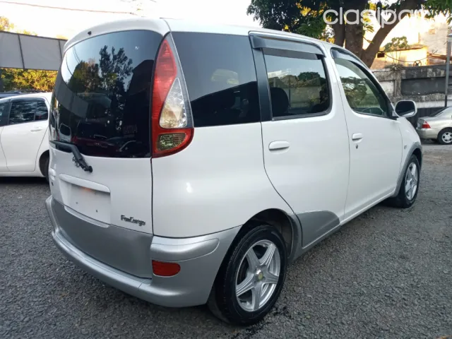 Toyota Funcargo 2002 — foto 7