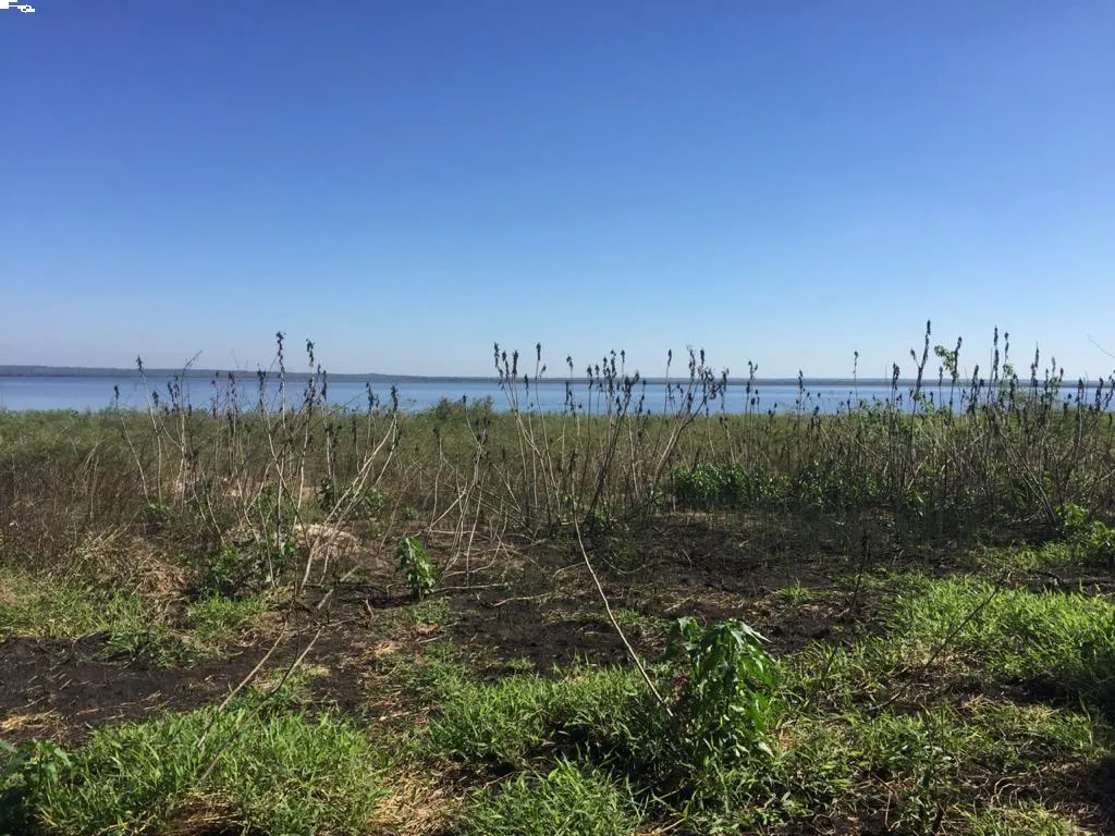 VENDO TERRENO SOBRE EL LAGO YPACARAI - SAN BERNARDINO — foto 3