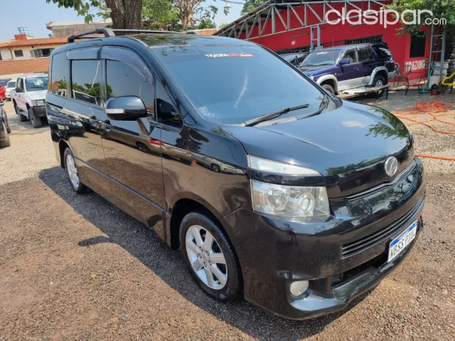 Toyota Voxy 2008 — foto 3