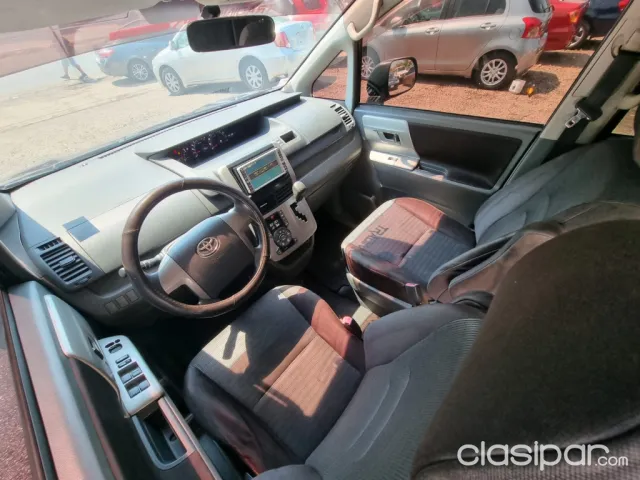 Toyota Voxy 2008 — foto 6