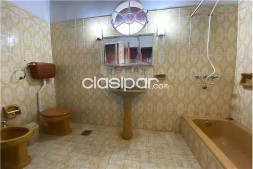 HERMOSA Y AMPLIA CASA EN LAMBARE - ZONA PERON — foto 3