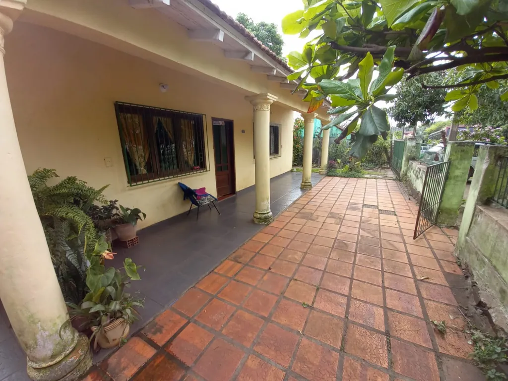 Casa - Venta - Paraguay Itapúa Encarnación Excelente oportunidad de tener tu propia casa. — foto 2