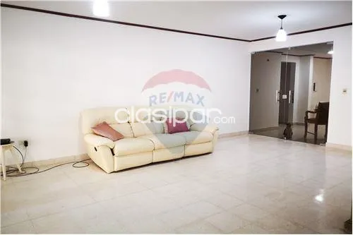 EN SAN VICENTE, PARA VIVIENDA O OFICINA 3 DORM. — foto 2