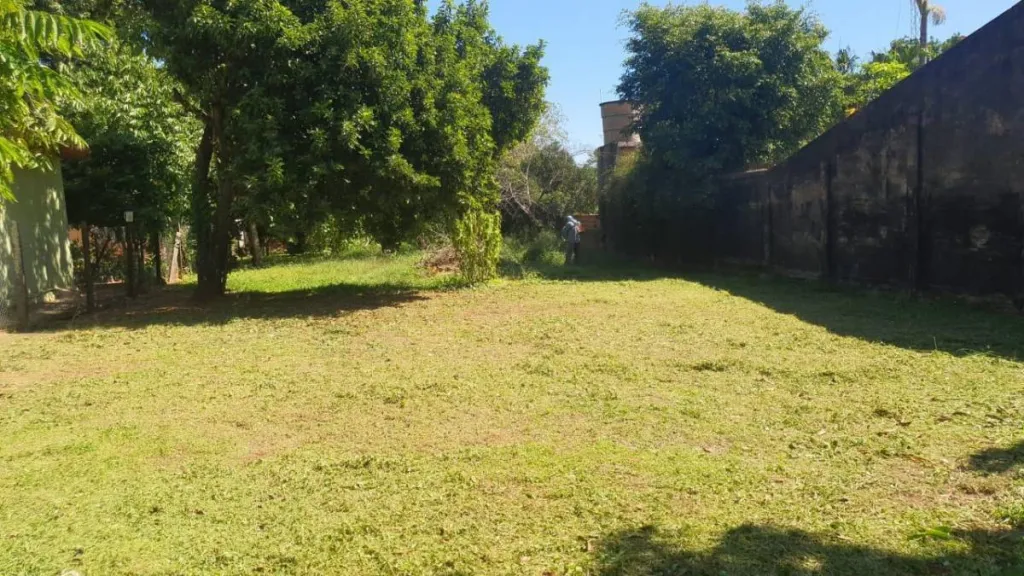 Vendo Terreno en el Barrio Valle Apuai II de la ciudad de Lambaré. — foto 2