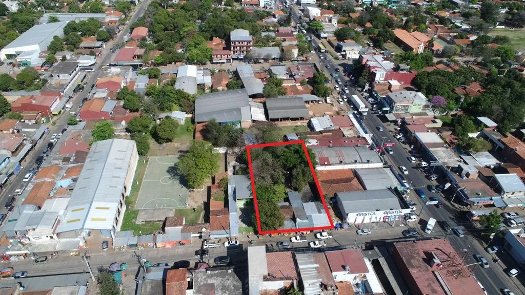 VENDO IMPORTANTE TERRENO EN EL CENTRO DE LIMPIO - CHA3991761 — foto 3