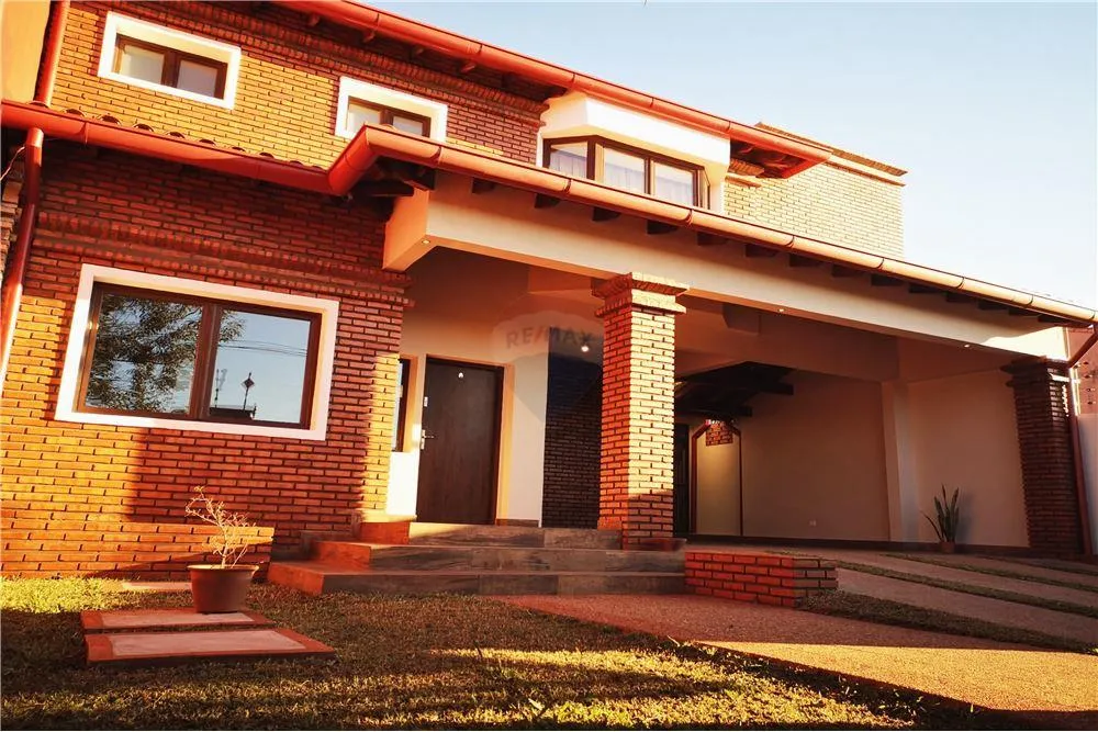 En venta residencia Barrio san Jorge asunción — foto 2