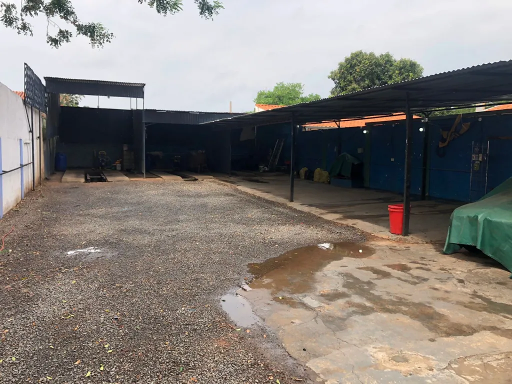 ALQUILO PARA LOCAL COMERCIAL!! EXCELENTE UBICACIÓN… ZONA CUARTO BARRIO LUQUE. — foto 2