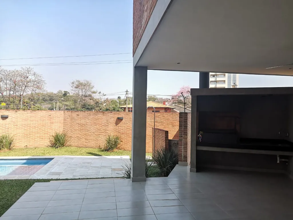 Alquilo Casa en Asunción Barrio Murucuyá Zona Casa Rica — foto 3