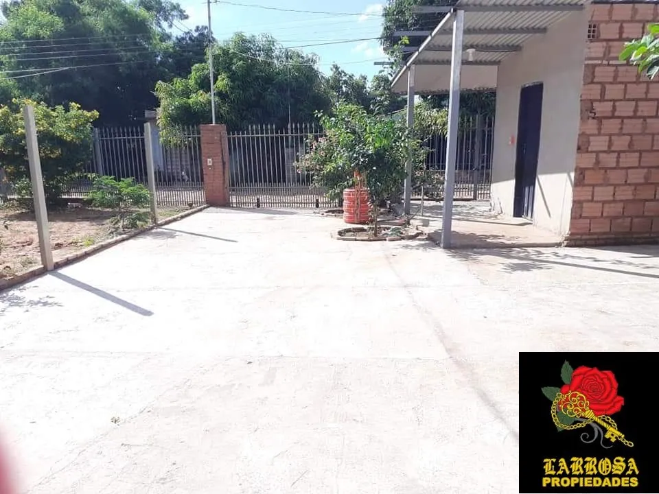 VENDO EN OFERTA!! CASA EN ITAUGUA, A CUADRAS DEL ESTADIO 12 DE OCTUBRE... COD 001 — foto 2