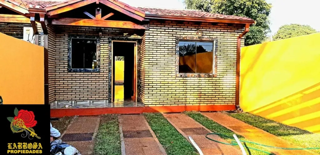 VENDO HERMOSO CHALET A ESTRENAR EN EL CENTRO DE LA CIUDAD DE SAN ANTONIO cod 030 — foto 2