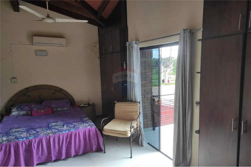 VENDO HERMOSO DUPLEX DE TRES HABITACIONES LAURELTY LUQUE — foto 3