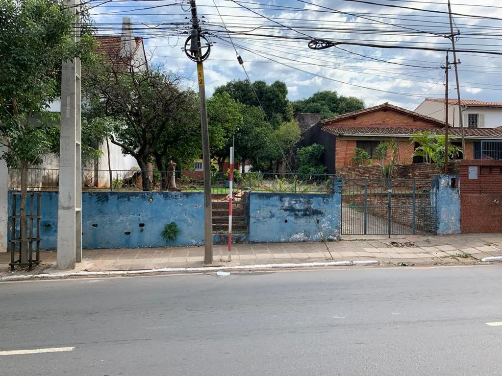 OFERTA! IDEAL PARA INVERSIÓN! PROPIEDAD SOBRE AVDA. GRAL. SANTOS! — foto 3