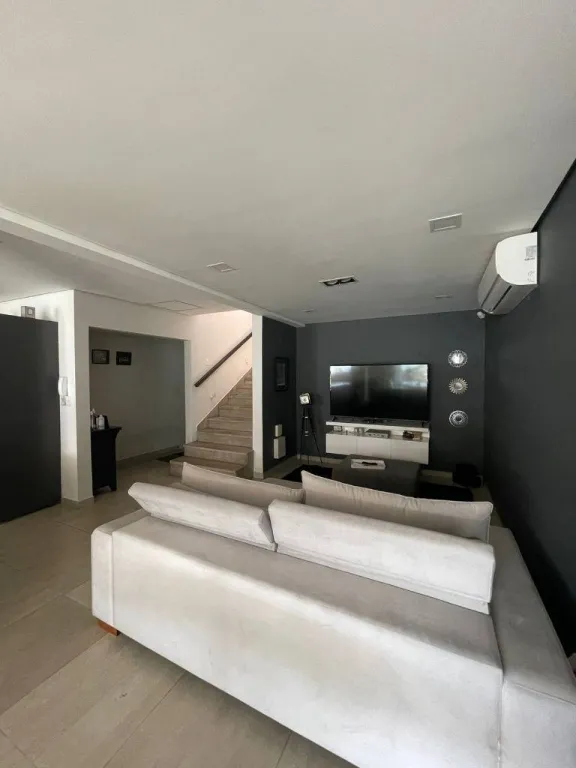 VENDO LUJOSA RESIDENCIA EN BARRIO STA MARIA — foto 2