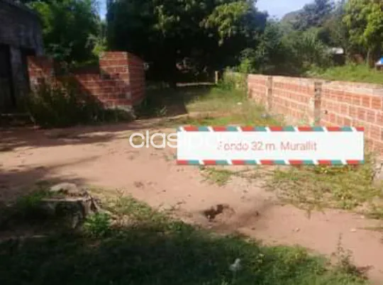Pequeña Casa en hermoso terreno arbolado — foto 2
