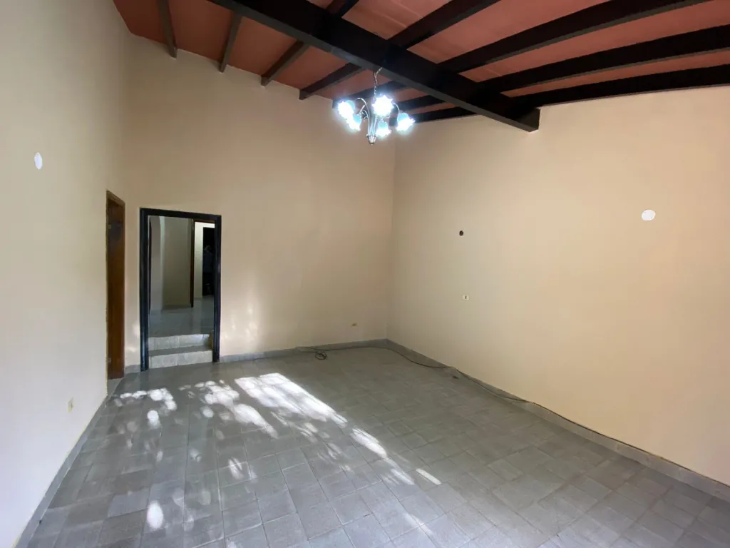 VENDO AMPLIA CASA EN SAN VICENTE — foto 2