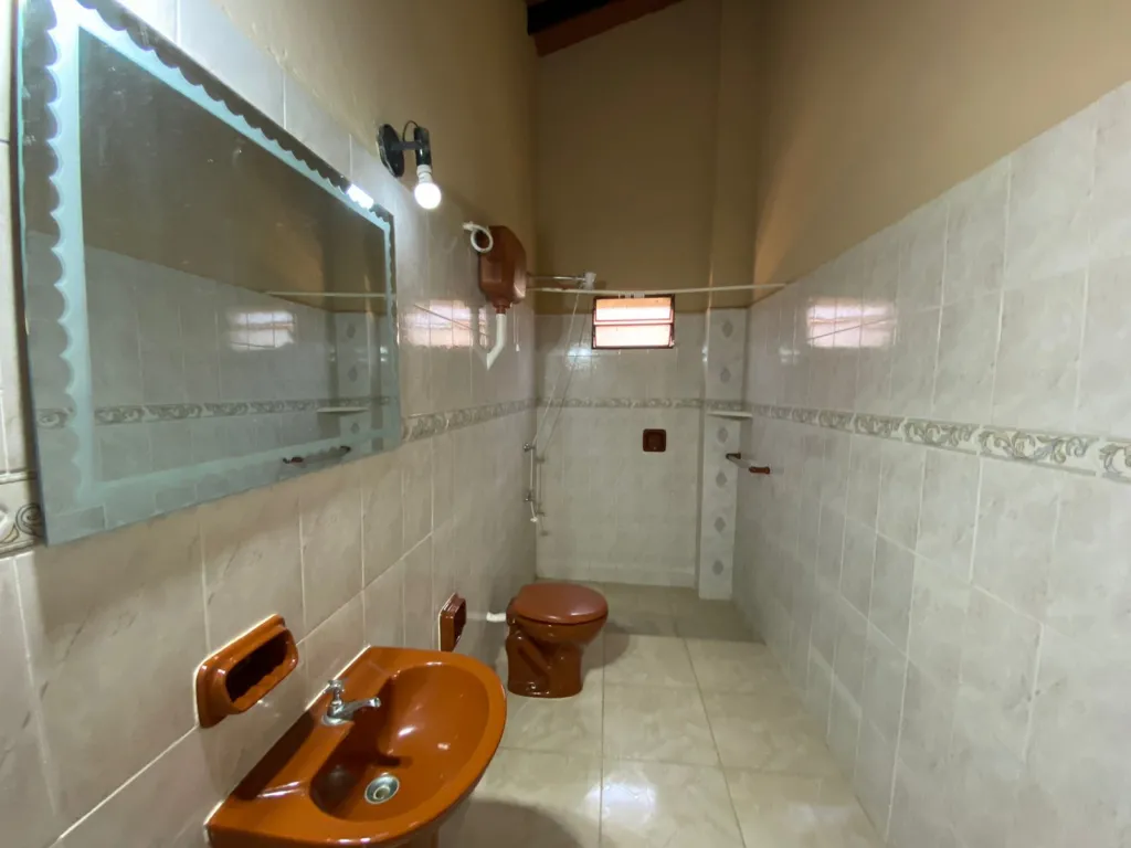 VENDO AMPLIA CASA EN SAN VICENTE — foto 3