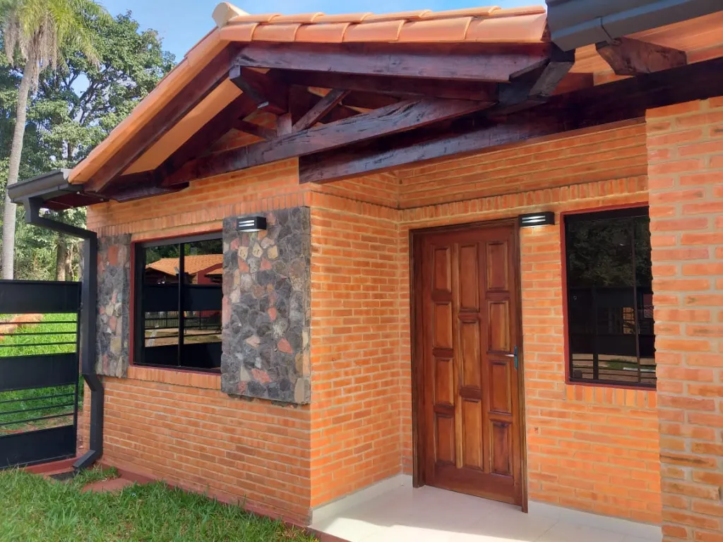 CASAS A CUOTAS EN LUQUE, CUOTAS DESDE GS. 1.900.000 — foto 3