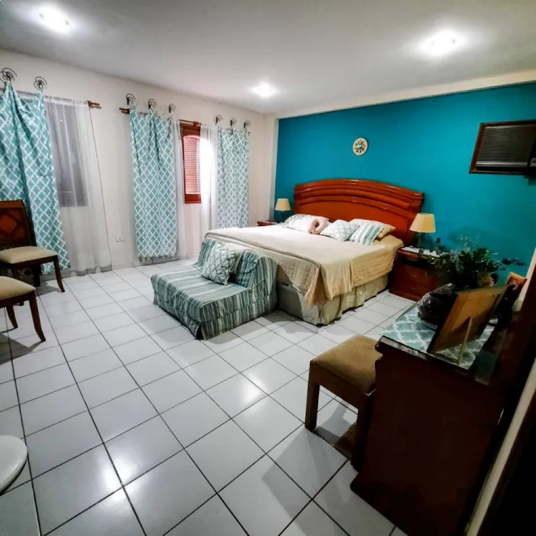 VENDO CASA EN BARRIO MADAME LYNCH — foto 2