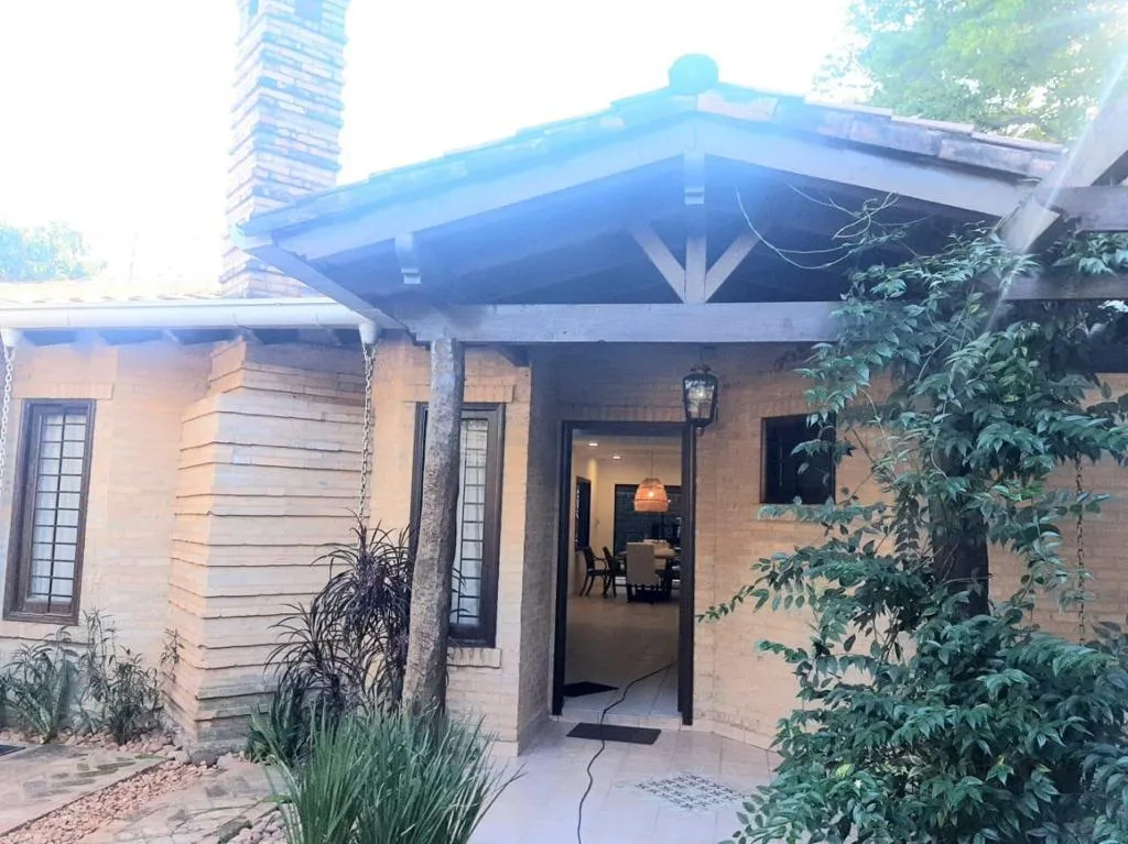 VENDO LUJOSA CASA — foto 2