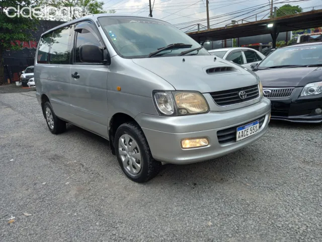 Toyota Noah 2000 — foto 2