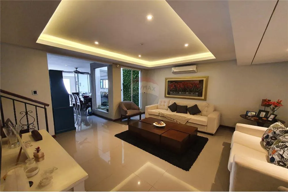 Vendo hermosa Residencia en Mburucuya — foto 3