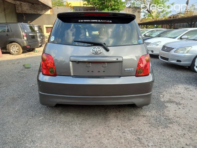 Toyota Ist 2004 — foto 5