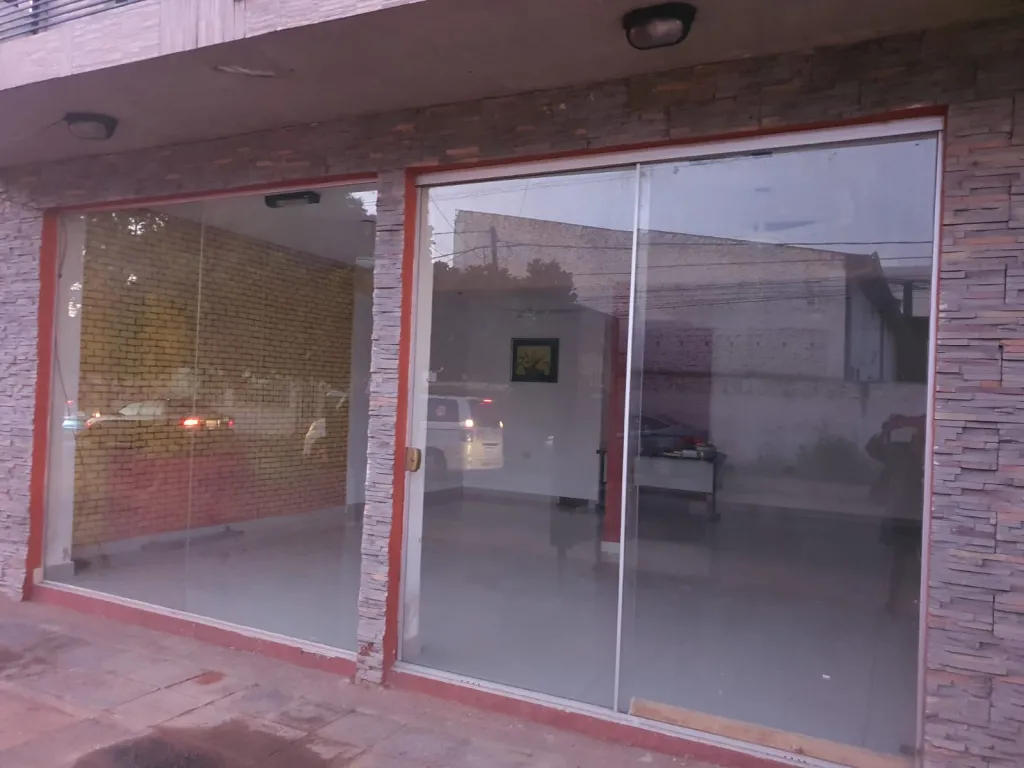 ALIQUILO SALÓN COMERCIAL EN SAN LORENZO — foto 3