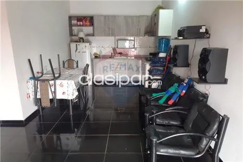 Amplia casa en Fernando de la Mora — foto 2