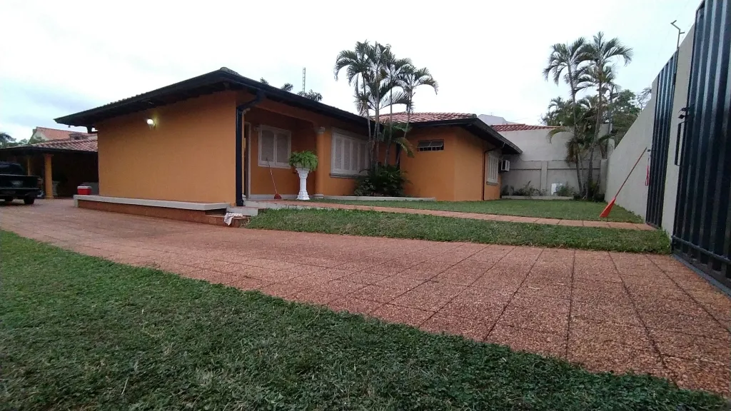 HERMOSA CASA EN LUQUE ZONA VILLA ADELA 3 HABITACIONES — foto 3