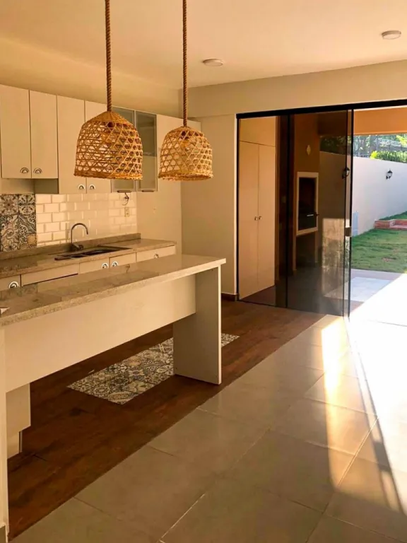 VENDO DUPLEX EN LAMBARE ZONA DEL YACHT COD 3895 — foto 3