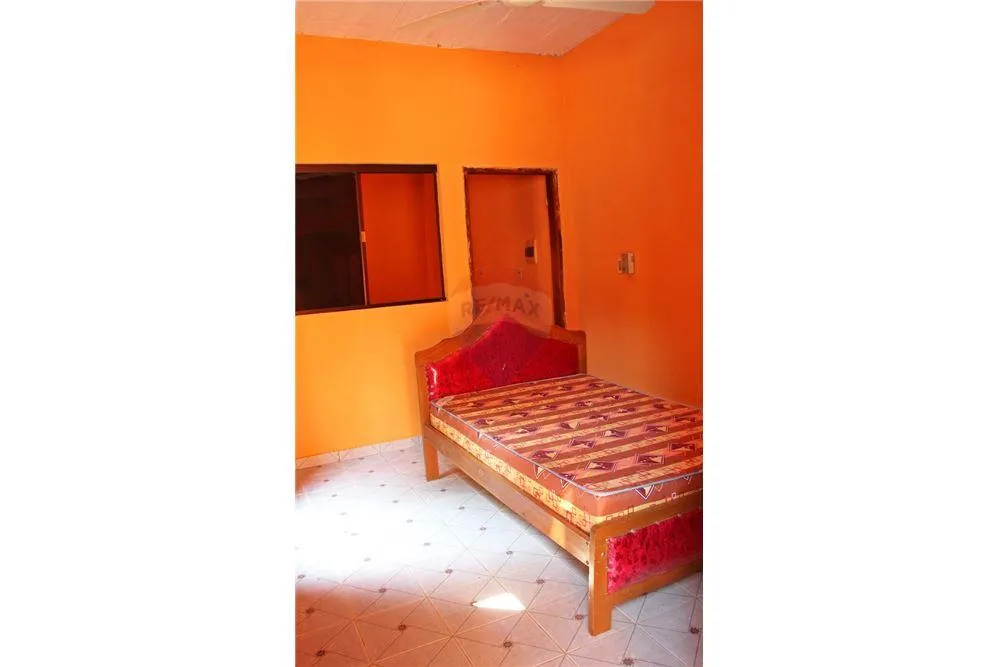 VENDO casa en el Barrio Villa Adela de Luque — foto 2