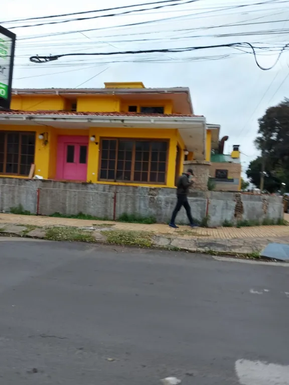 Se alquila local en esquina zona Paseo Carmelitas — foto 3