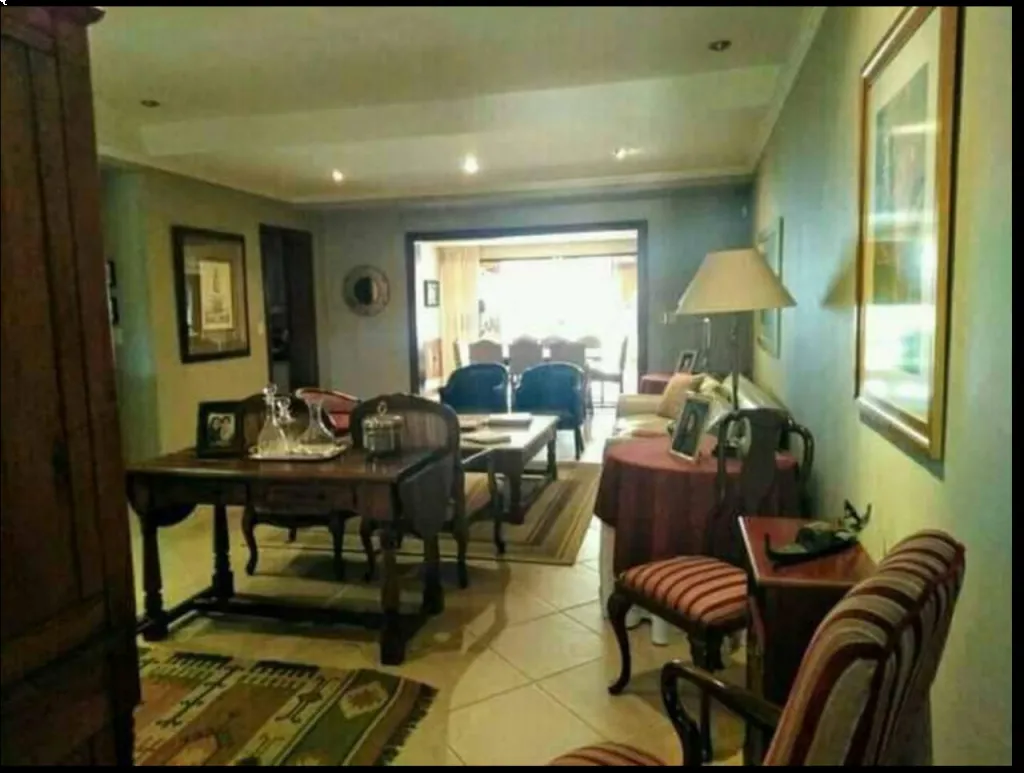 Hermosa Residencia en Barrio Mburicao — foto 3