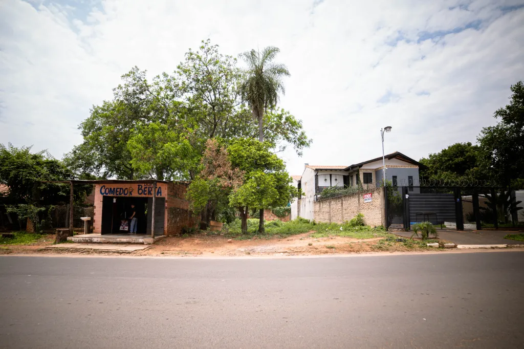 TERRENO SOBRE ASFALTO - LAURELTY SAN LORENZO ZONA SUR — foto 2