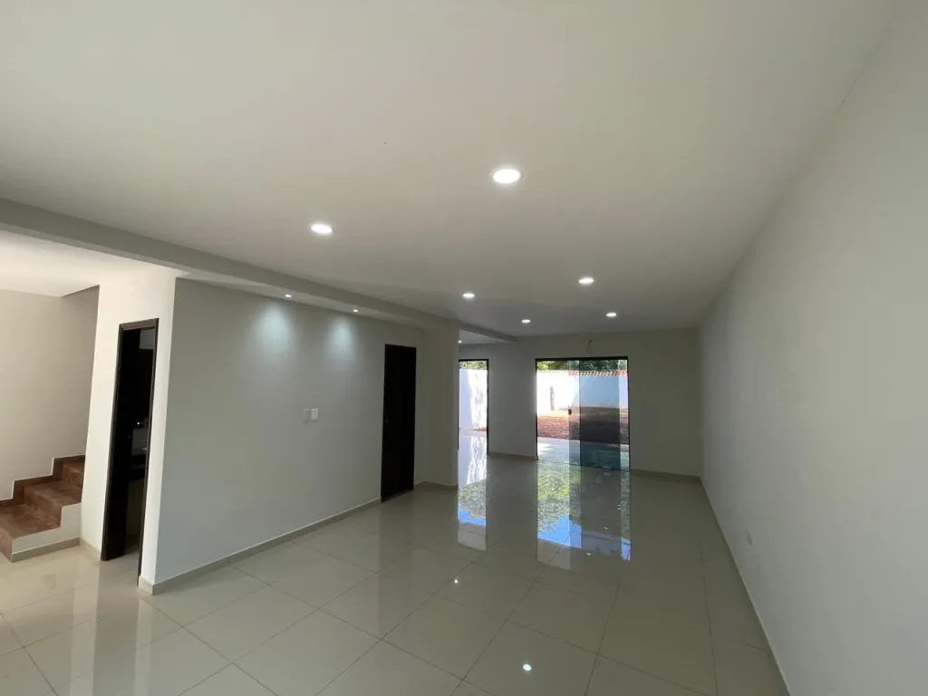 VENDO DUPLEX A ESTRENAR EN LAMBARE ZONA YACHT COD 4038 — foto 3