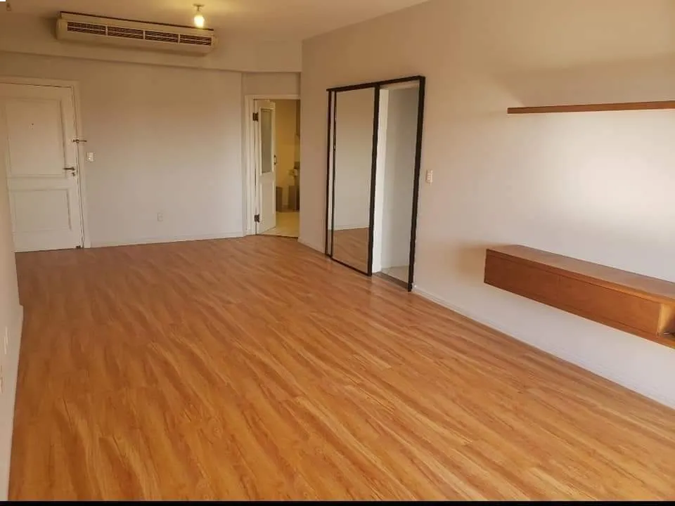 En Venta - Hermoso departamento 2 Hab. (1 en Suite) B° San Roque - Asunción — foto 2