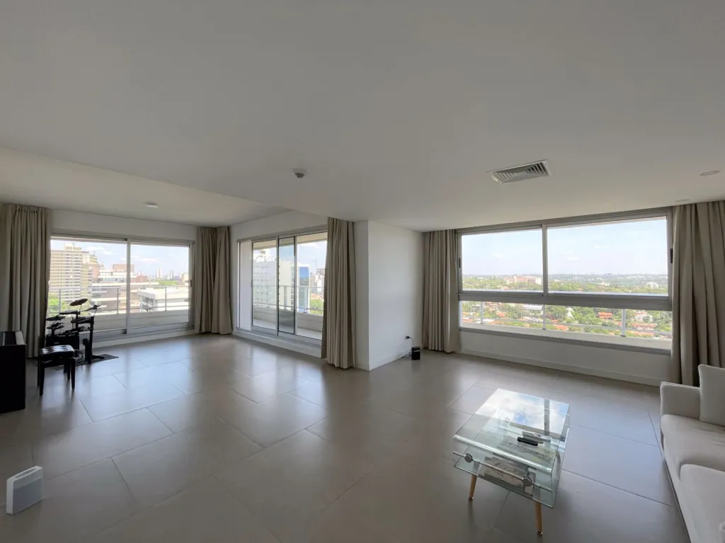 En Venta Departamento en Edificio Palacio de los Patos — foto 2