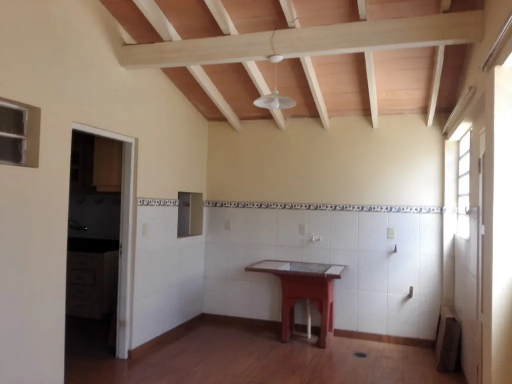 VENDO LUJOSA CASA A ESTRENAR A 5 MINUTOS DE ENCARNACION — foto 3