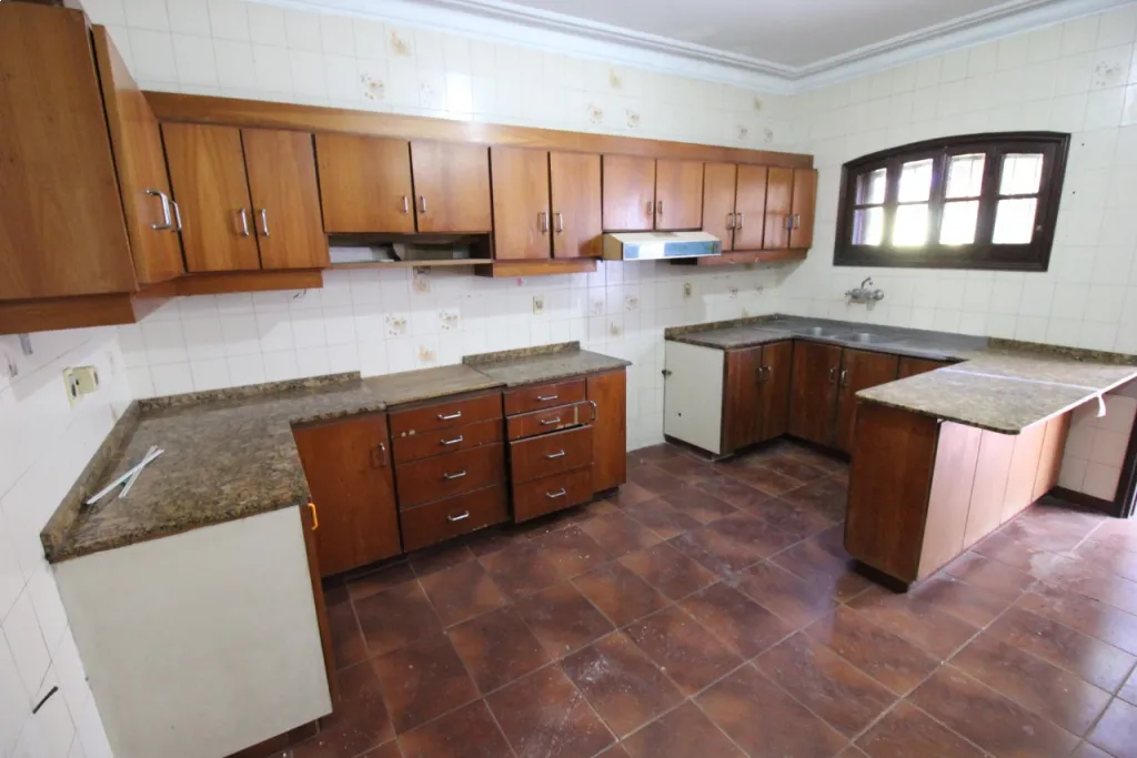 VENDO EN BARRIO YKUA SATI IMPORTANTE CASA A METROS DE AVDA SAN MARTIN — foto 3