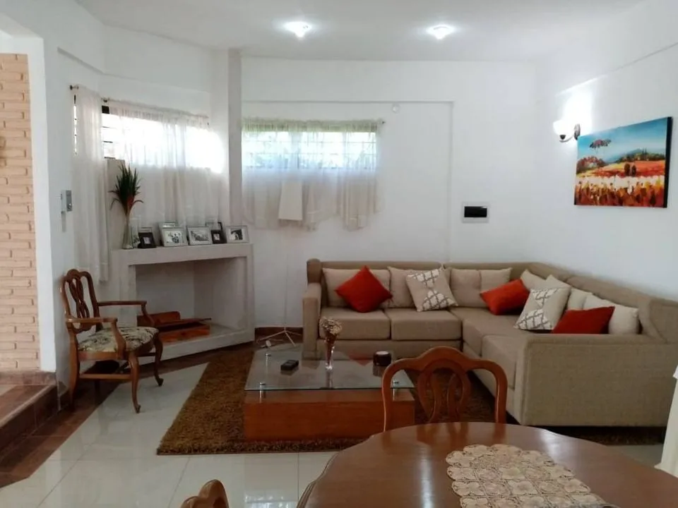 VENDO DUPLEX EN SAN LORENZO ZONA SHOPPING PINEDO COD 3359 — foto 2