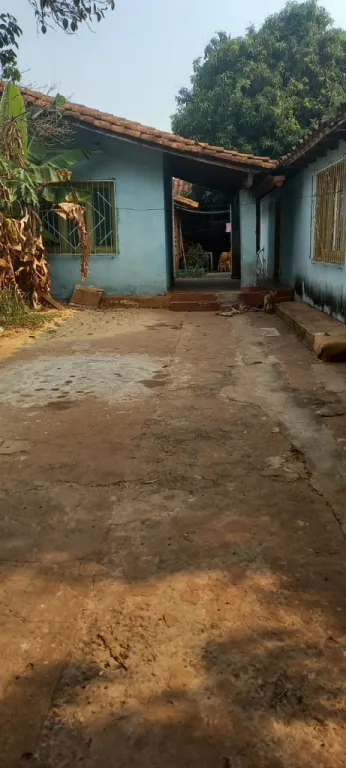 VENDO AMPLIA CASA A REFACCIONAR EN CAPIATA, RUTA 1, KM 16(DETRAS DEL SUPER REAL). — foto 3