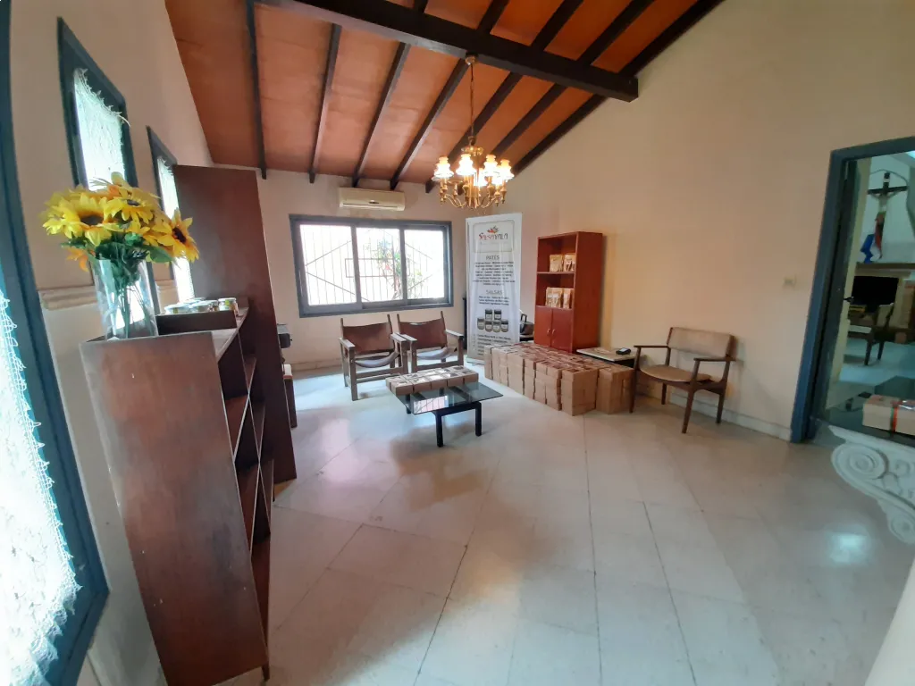 Casa toda en planta baja en San Vicente zona Colegio San Clemente — foto 2