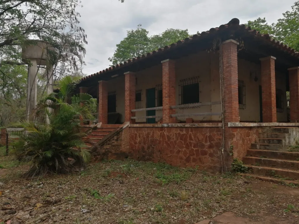 HERMOSA CASA QUINTA COLONIAL, EN ZONA PRIVILEGIADA DE AREGUA — foto 3