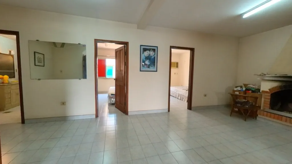 VENDO CASA A PASOS DEL MERCADO 4 ASUNCION — foto 3