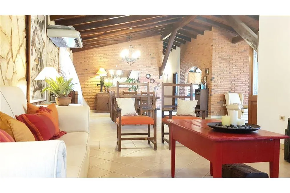 SE ALQUILA HERMOSA CASA EN SAN BERNARDINO — foto 3